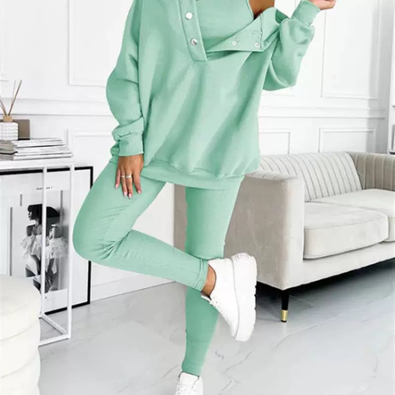 Women's Relaxed Fit Sweat Set